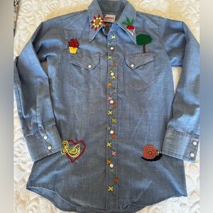 Vintage 70s Embroidered Western Chambray Shirt USA 🇺🇸 XS/S